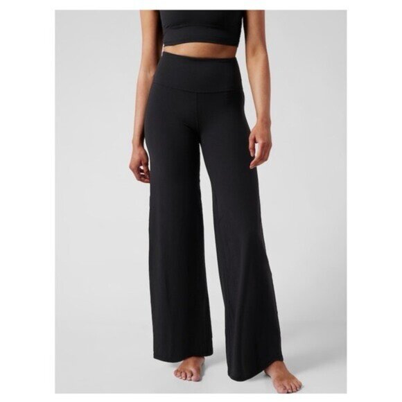 Athleta Elation Wide Leg Pant, Black, M - Picture 1 of 4